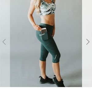 Senita athletic crapris leggings